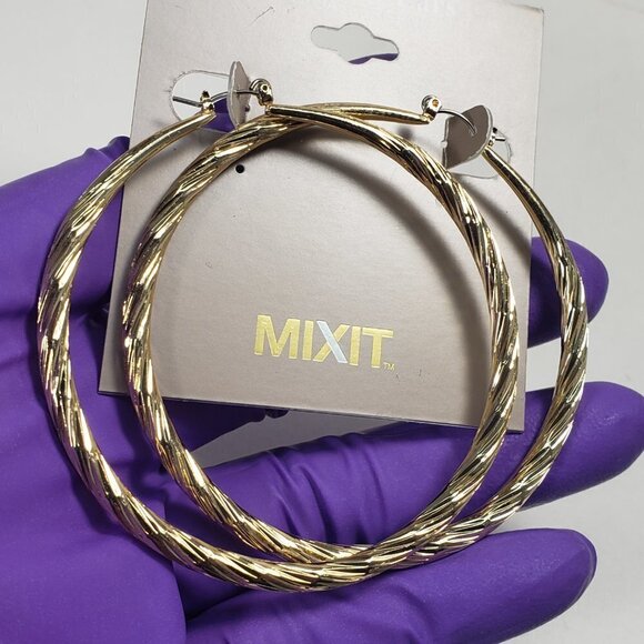 Women's Stunning Gold tone Twisted Design Big Hoop Earrings - 2.75" in Diameter - Picture 7 of 7